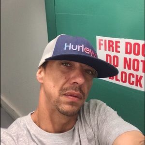 Meet your Posher, Miles